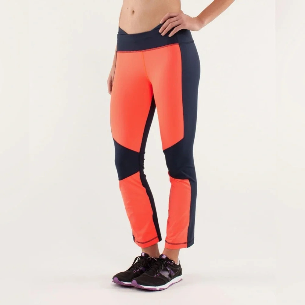 Lululemon Pump It Up Pant Inkwell/Light Size 4 Crop Gym Athletic Neon Y2K